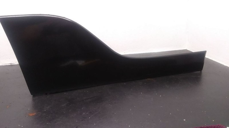 01-06 GMC Denali Rear Right Passenger Door Molding Black OEM 88980828