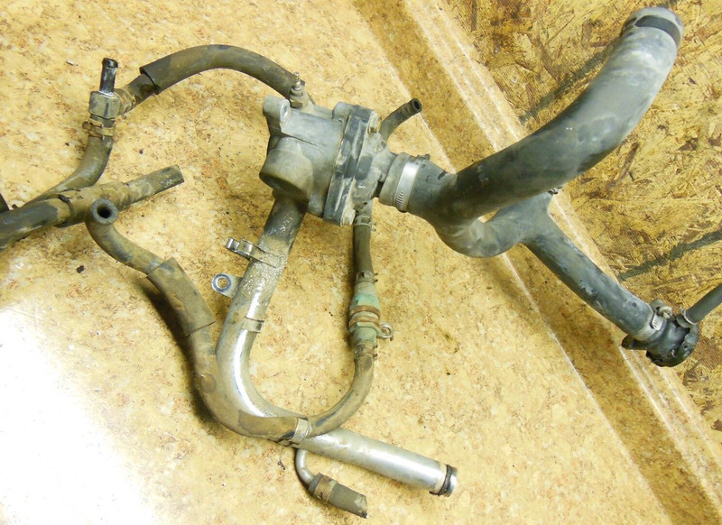 1991 Honda Goldwing GL1500 GL 1500 A Engine Coolant Line Thermostat Housing Fill
