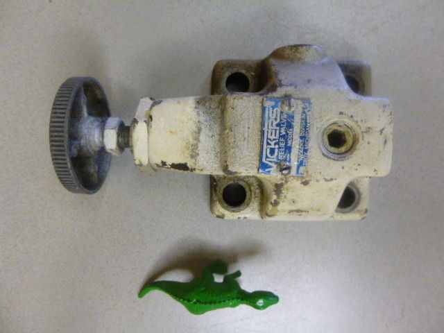 USED VICKERS RELIEF MODULE C0R02FK21 FREE SHIPPING