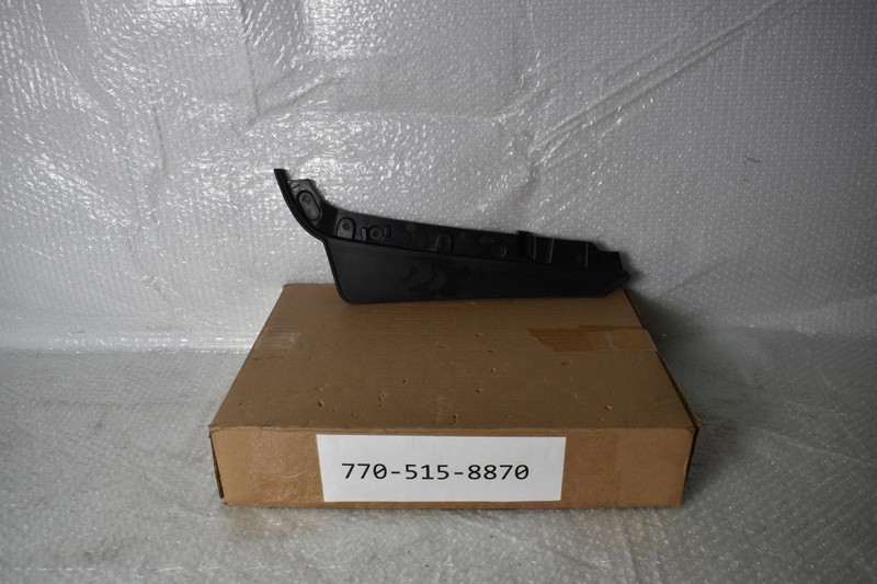 RANGE ROVER VOGUE L460 FRONT UPPER LEFT MUD GUARD 2020 OEM M8E2-17F018-A