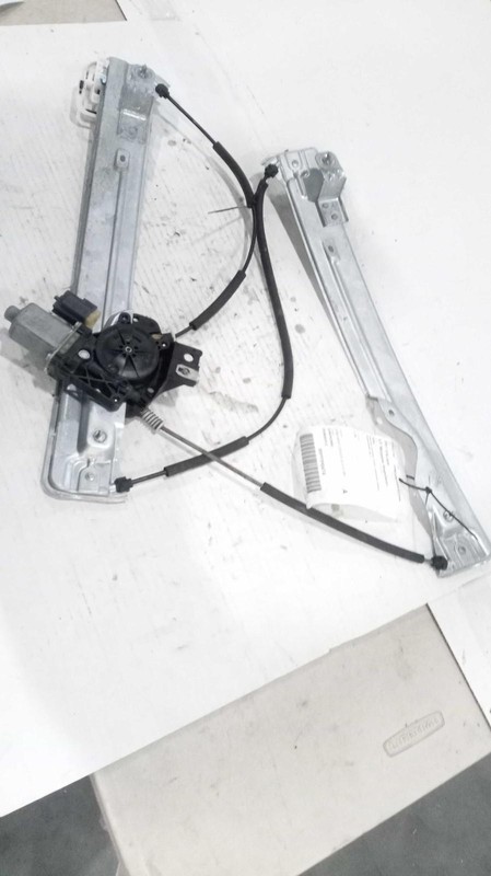 2017 Ford Escape Left Window Regulator Silver 89000 Miles Used Part