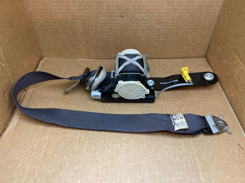 07-08 ESCALADE SILVERADO FRONT PASSENGER SEAT BELT SEATBELT RETRACTOR BLACK