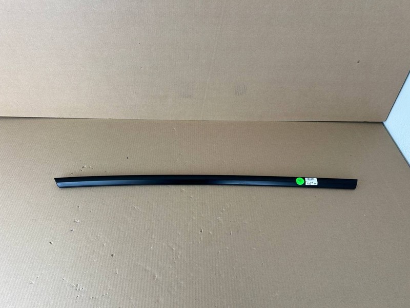 ✅ 2020 Tesla Model Y Rear Door Window Strip Trim Black OEM 1495722/3-00-B