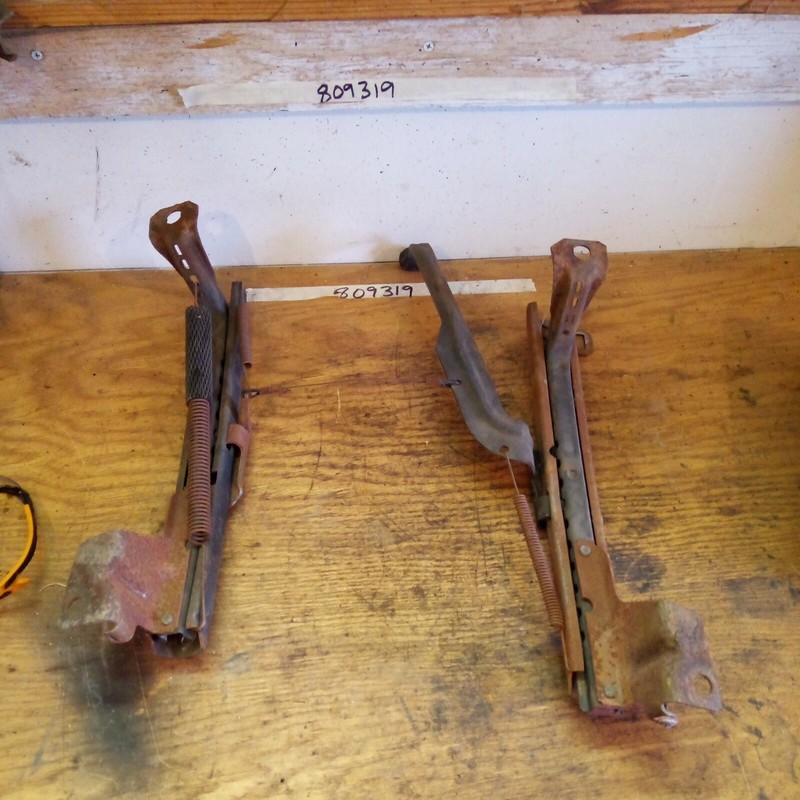 87 - 92 Firebird Trans AmSEATTRACK TRACKS PASSENGER RIGHT