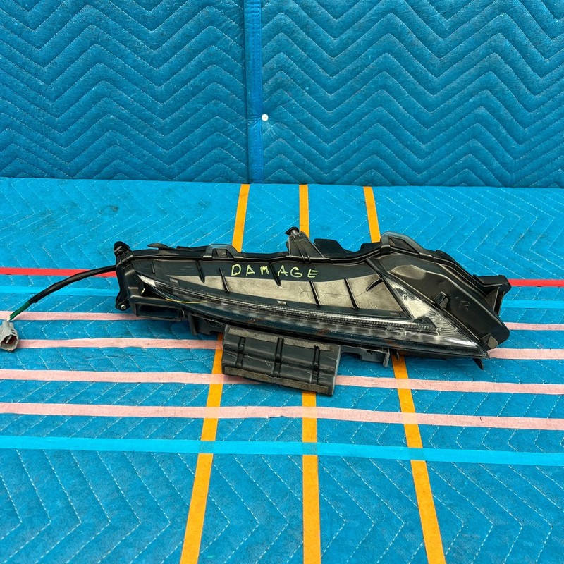 2015–2024 Lexus RC200t Damage Front Right Passenger Side Marker Light OEM