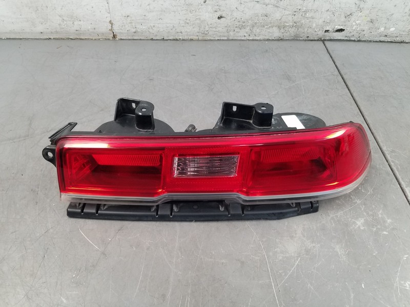 2014 Chevy Camaro SS Right Tail Light #2605 B7