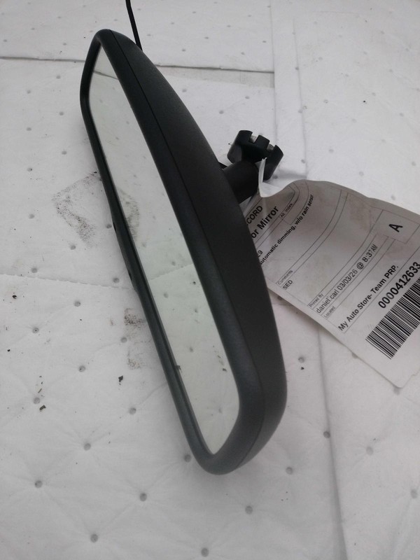 Used Front Center Interior Rear View Mirror fits: 2017 Honda Accord w/automatic