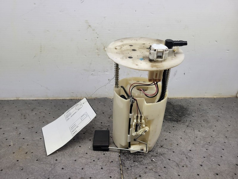 Fuel Pump Assembly 6 Cylinder Fits 11-16 SIENNA 1730722
