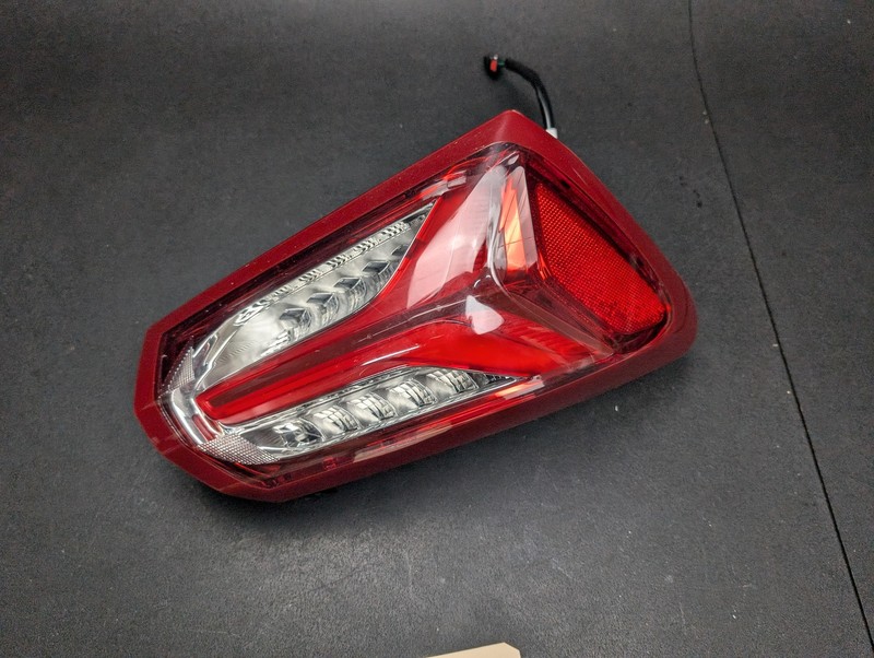 Rear Left Outer Tail Light Lamp w/ LED 2021 Chevrolet Malibu 84595944 2016 -2024