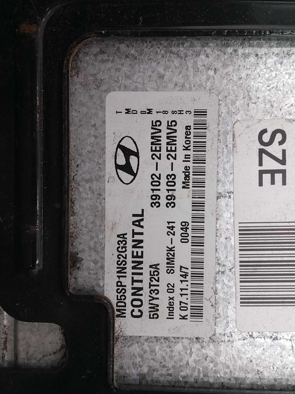 2015 Hyundai Elantra Engine Control Module ECM OEM Black 134k Miles NJ25-24400