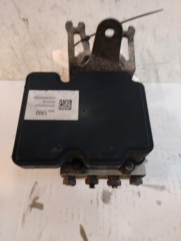 Used ABS Hydraulic Assembly fits: 2017 Cadillac Ct6 w/o hybrid w/o pre-crash sys