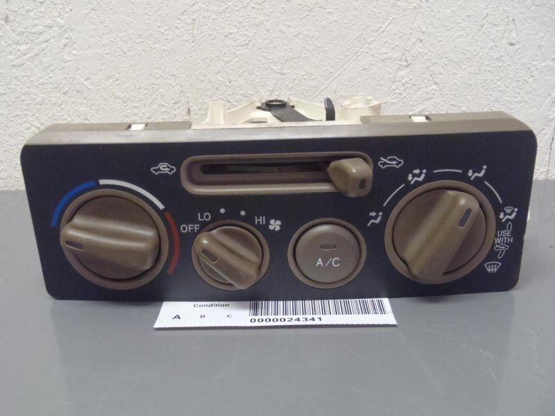 AC Heat Temperature Climate Control Fits 1998-2000 Toyota Corolla 59978
