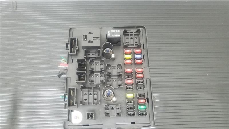 03-07 Chevrolet Express Under Seat Fuse Box OEM 25752164