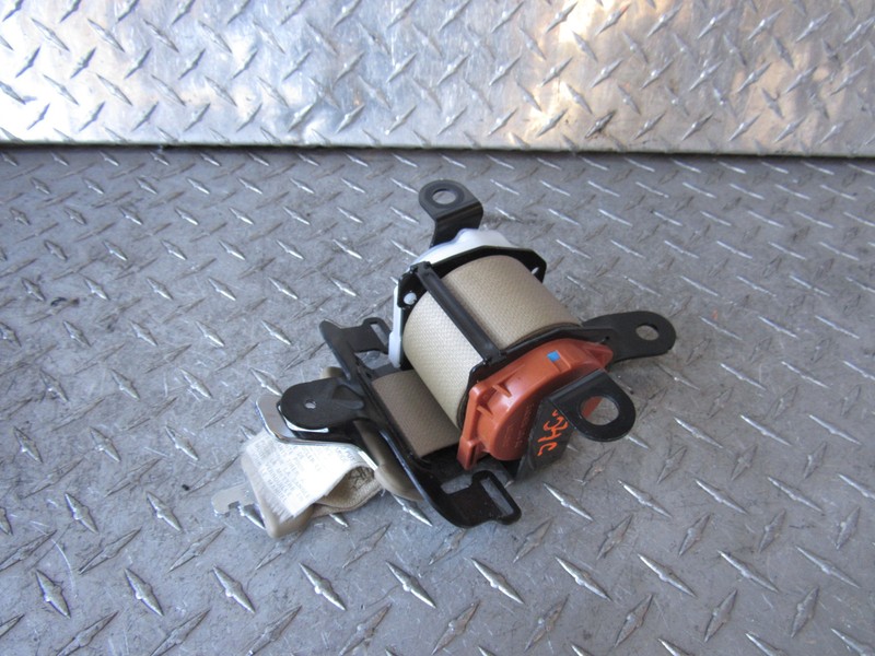 2006 KIA SEDONA CENTER SEAT BELT RETRACTOR 3.8L