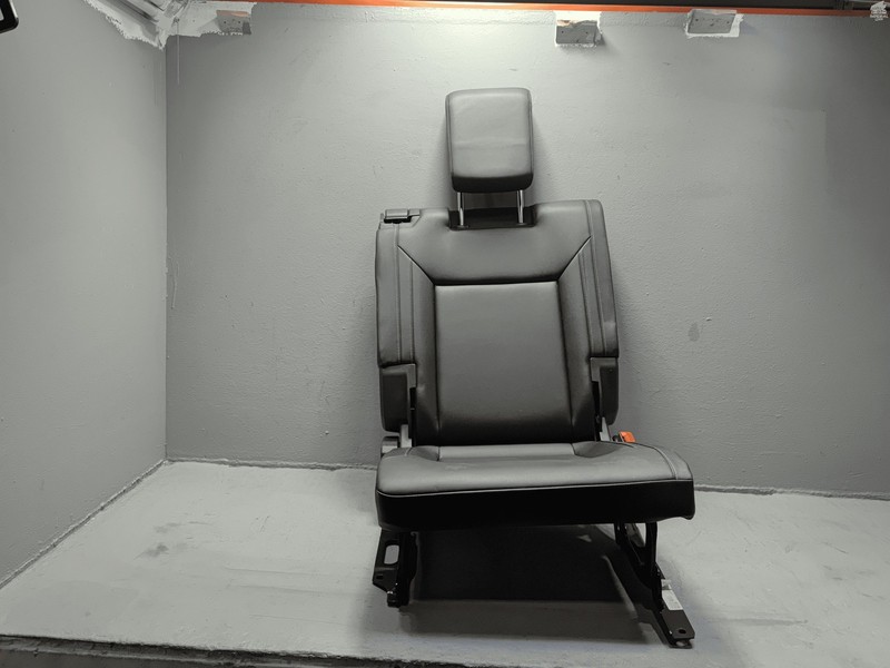 2018-2020 VOLKSWAGEN ATLAS REAR 3RD ROW PASSENGER SIDE SEAT ASSEMBLY OEM
