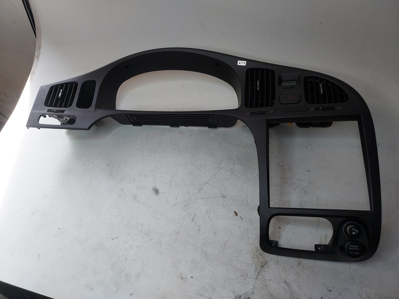 2000-06 HYUNDAI ELANTRA DASH RADIO INSTRUMENT CLUSTER SPEEDOMETER BEZEL BLACK