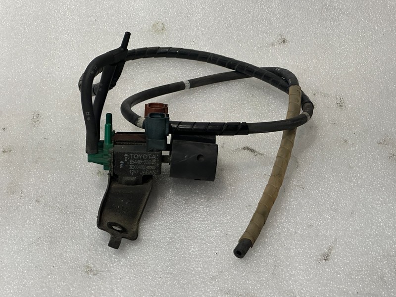 Toyota Pickup Truck 4Runner ADD Diff. DISCONNECT SWITCH 85440-35040