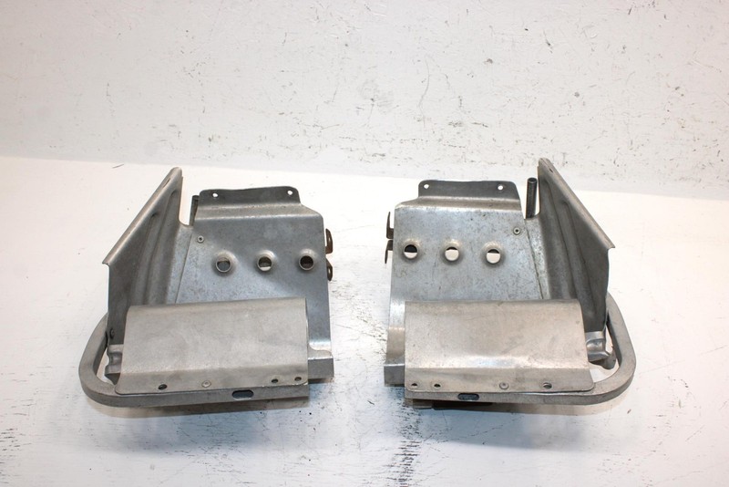 1994 Yamaha Vmax 600 Oem Footrest Set 8AB-21926-00-00 SY25