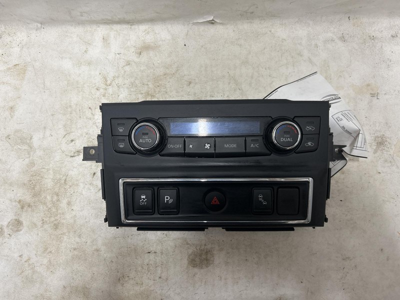 17-'21 NISSAN TITAN Heat AC Controller SV dual zone automatic OEM