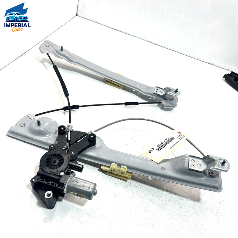 2018-2023 GMC TERRAIN FRONT PASSENGER SIDE DOOR WINDOW REGULATOR W/ MOTOR OEM