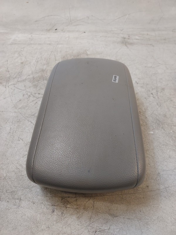 2009 2010 Kia Optima Center Console Grey Leather ArmrestTop Lid Assembly OEM