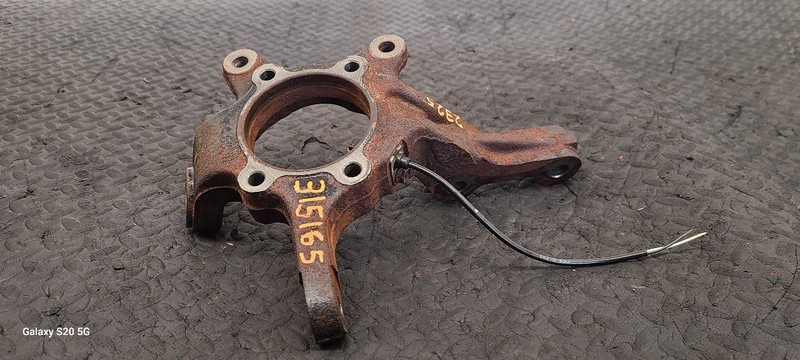 06-13 Suzuki Vitara Front Right Passenger Steering Knuckle OEM 45111-65J00