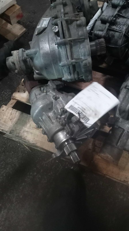 2016 Nissan Juke 4WD Transfer Case Assembly OEM 331001KD0A 80k Miles
