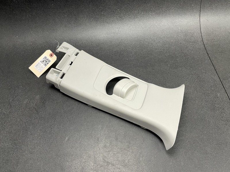 Center Right B Pillar Upper Trim Panel 2020 Kia Soul LX 85840-K0100 2021 2022