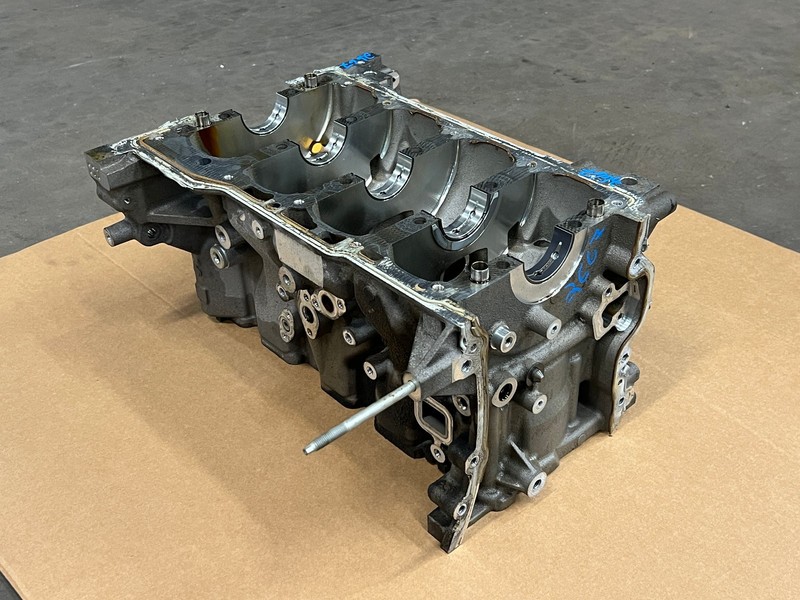 ⭐18-20 GMC TERRAIN DENALI 2.0L ENGINE MOTOR CYLINDER BLOCK BARE 76K OEM LOT2667