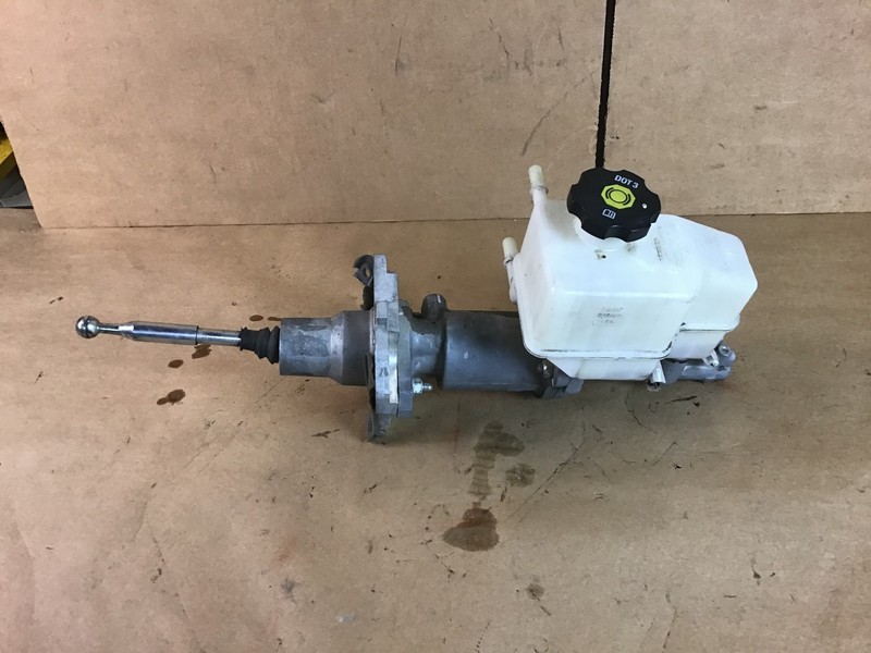 11-12 Fisker Karma 2012 Power Brake Booster Master Cylinder Tank Reservoir :Y