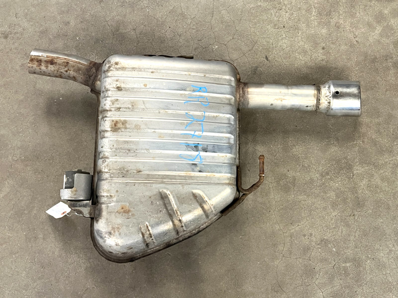 ⭐2016-2020 JAGUAR XF RWD 3.0L REAR RIGHT SIDE EXHAUST MUFFLER PIPE OEM LOT2718
