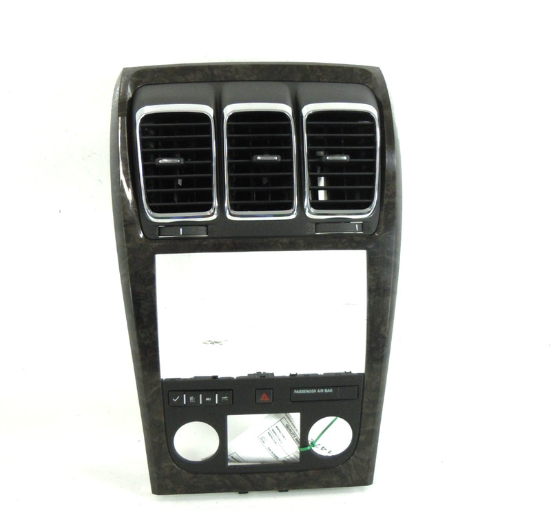 2012 12 GMC Acadia Center Dash Dashboard Radio Surround W/ Air Vents OEM
