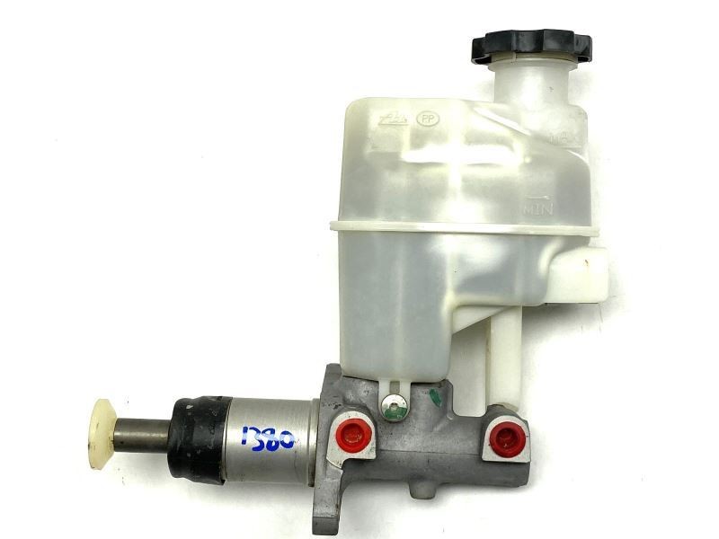 Brake Master Cylinder 25872283 Fits 2008 Chevrolet Malibu 67701