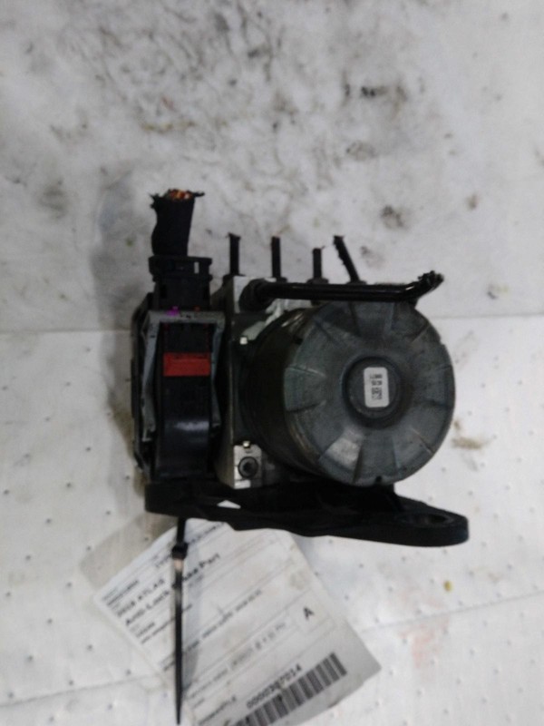 Used ABS Hydraulic Assembly fits: 2018 Volkswagen Atlas w/o adaptive cruise Grad