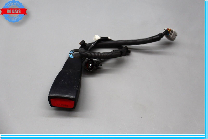 02-10 Lexus SC430 Front Right Side Seat Belt Buckle Receiver Latch Black Oem