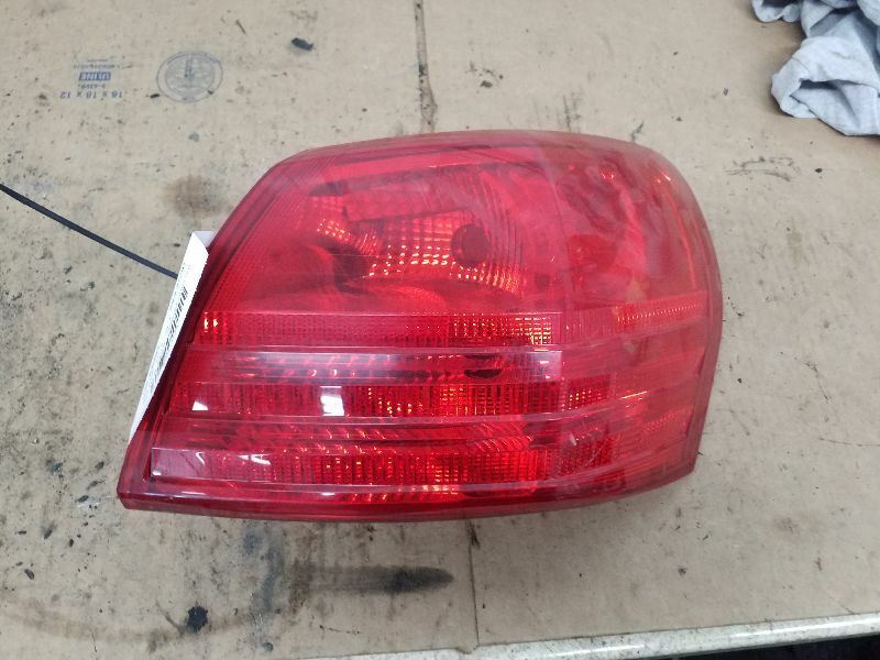 Passenger Tail Light VIN J 1st Digit Japan Built Fits 08-15 ROGUE 211225