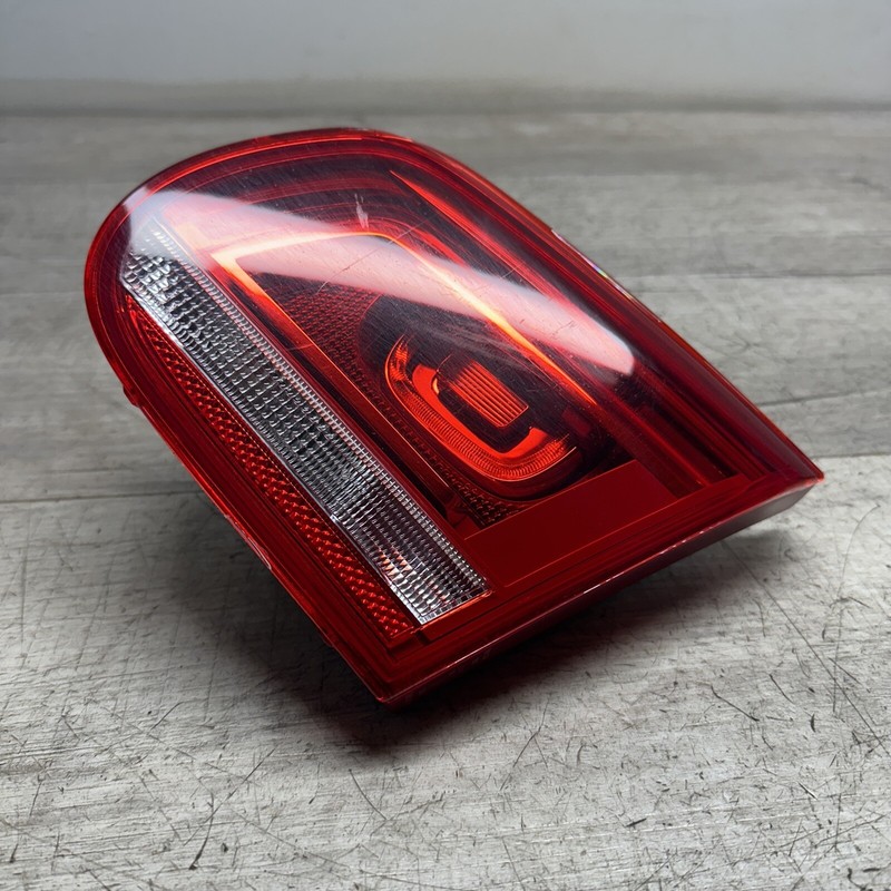 1Q0945094 I 2012 - 2016 VW EOS RIGHT RH PASSENGER LED INNER TAIL LIGHT OEM