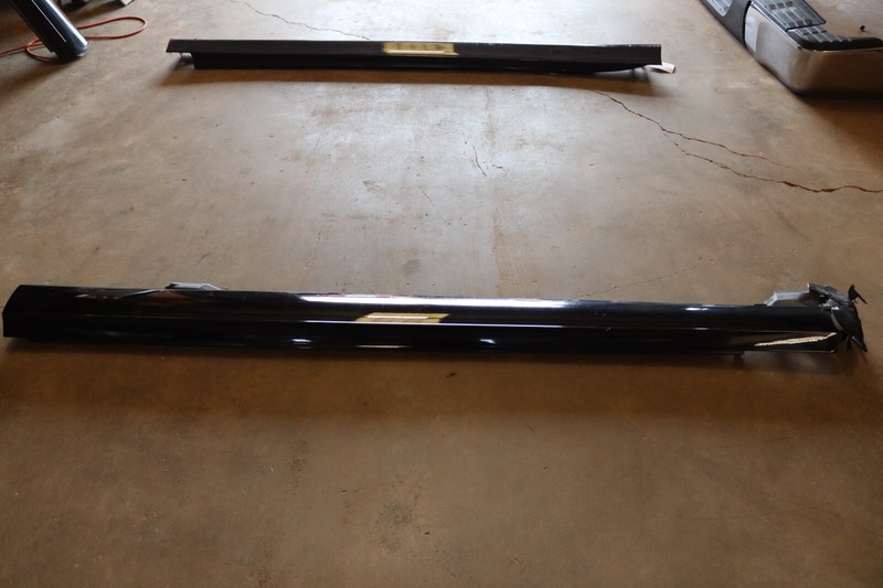 2017-2022 MERCEDES E-CLASS E300 W213 LEFT DRIVER ROCKER PANEL MOLDING BLACK OEM