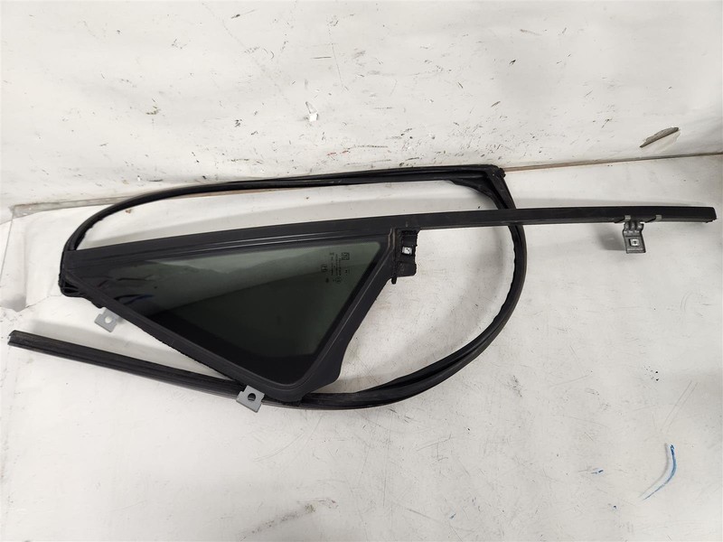 2023-2025 Honda Pilot Rear Passenger Back Door Vent Glass Window 73405-T90-A01
