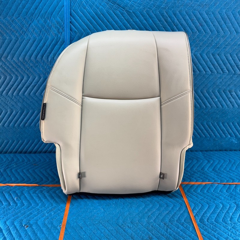 2016-2020 INFINITI QX60 REAR RIGHT 2ND ROW SEAT UPPER LEATHER CUSHION OEM