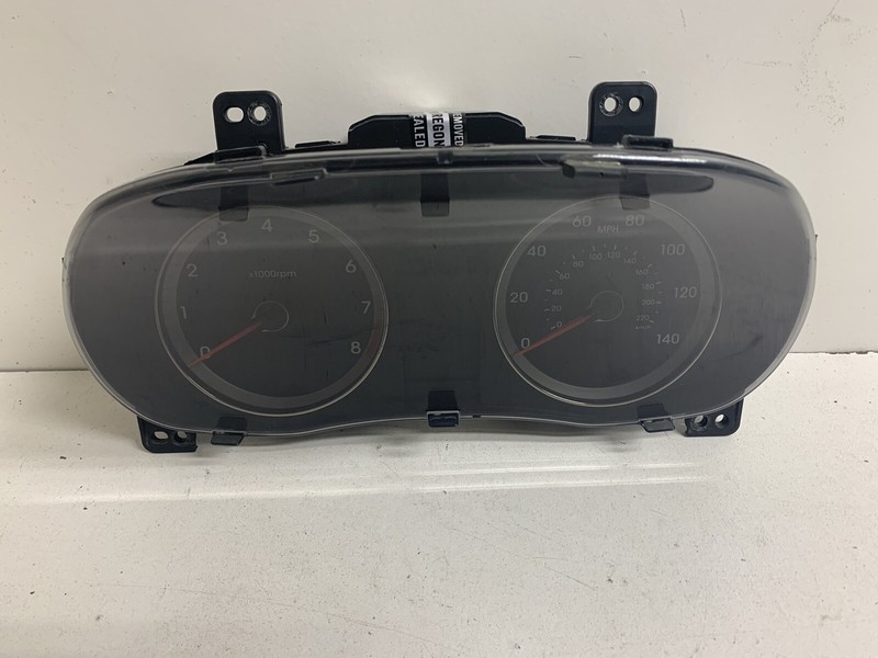 2014 Hyundai Accent Auto w Cruise Speedometer Instrument Gauge Cluster 63k