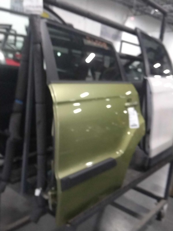 2012 KIA Soul Left Rear Door Green 73000 Miles OEM Part 464907