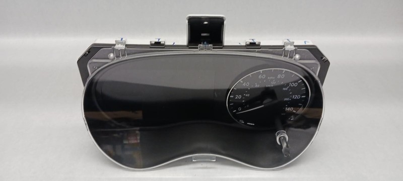 21-'25 NISSAN KICKS Speedometer 7.0" display 48k miles OEM 1 Year Wnty!