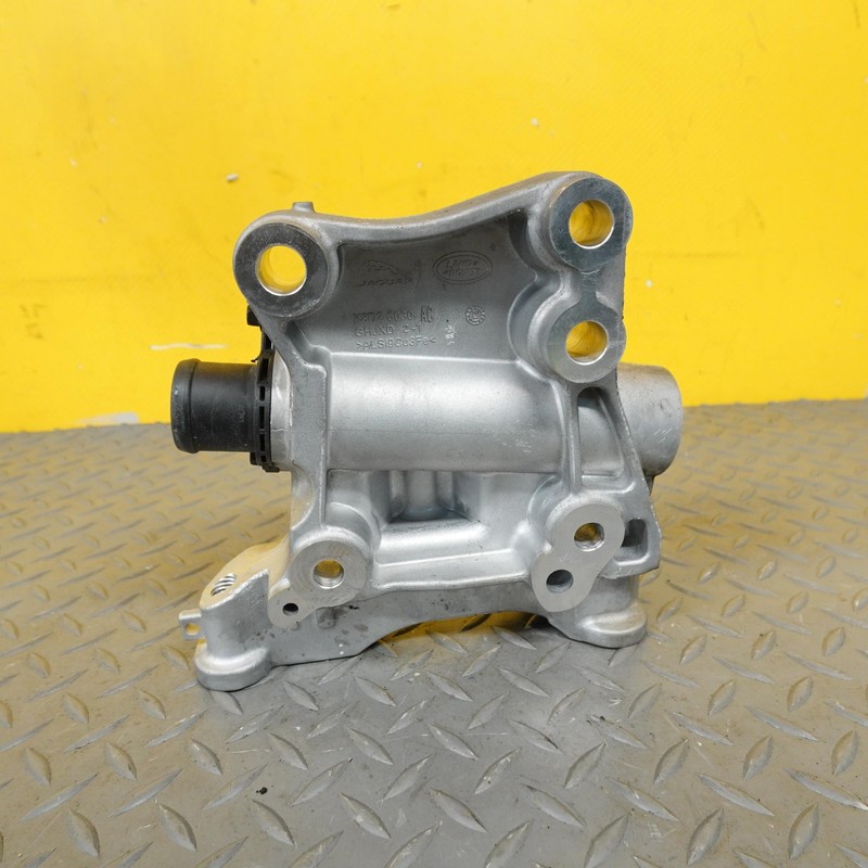 2020-2022 RANGE ROVER EVOQUE ENGINE MOUNTING BRACKET OEM K8D26030AB