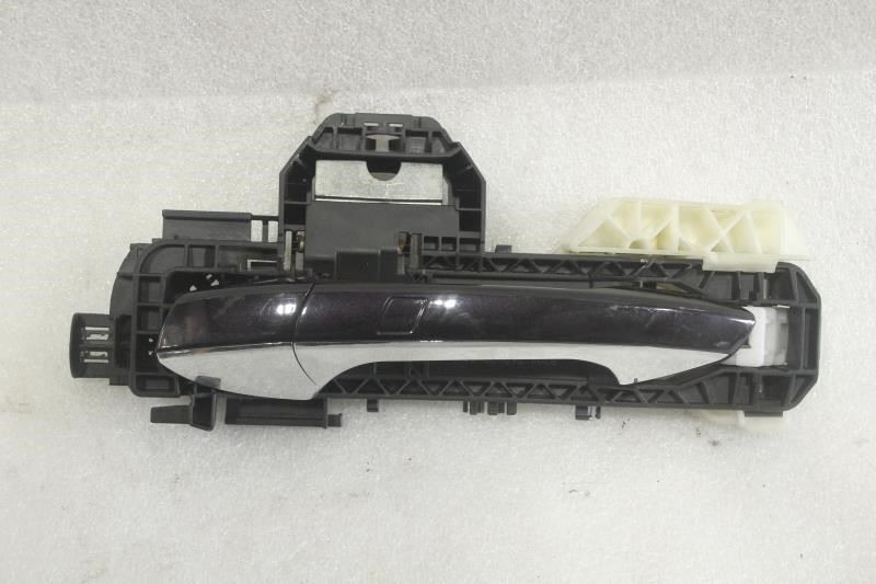 2014-2019 MERCEDES CLA250 CLA45 C117 LEFT SIDE REAR DOOR HANDLE VIOLET 592U