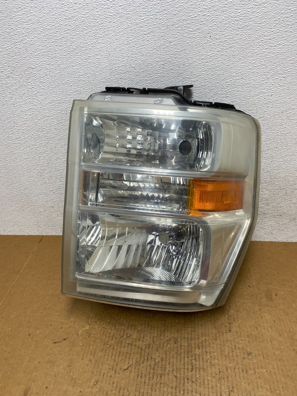 2008-2014 Ford Econoline E150 E250 E350 Left Driver LH Headlight OEM AE0660 DW