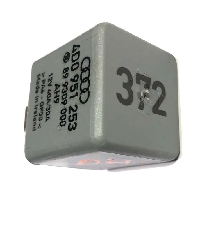 Fuel Pump Relay # 372 # Fit For Audi A4 S4 A6 S6 A8 S8 V8 VW Passat 4D0951253