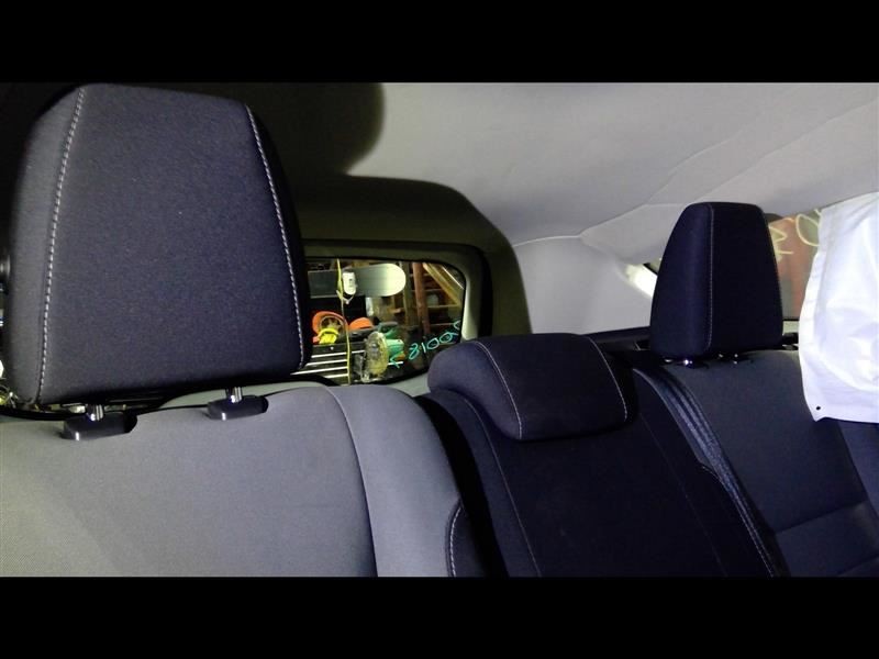 2017 2018 ESCAPE 3 Rear Headrests 710796
