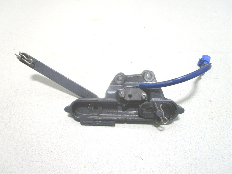 6D8-44117-00-00 Yamaha Outboard 75 HP 4 Stroke Shift Control Bracket 2006