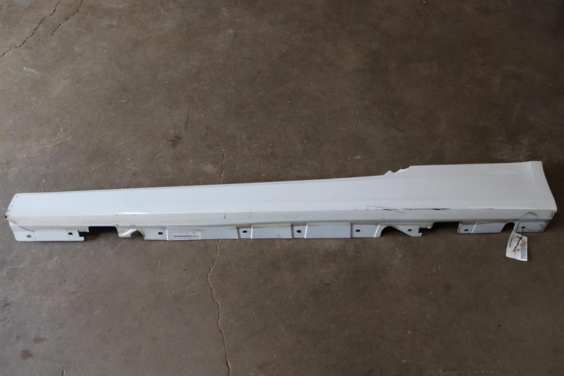 2007-2010 BMW 335I E92 E93 LEFT DRIVER ROCKER MOLDING PANEL WHITE ALPINWEISS OEM